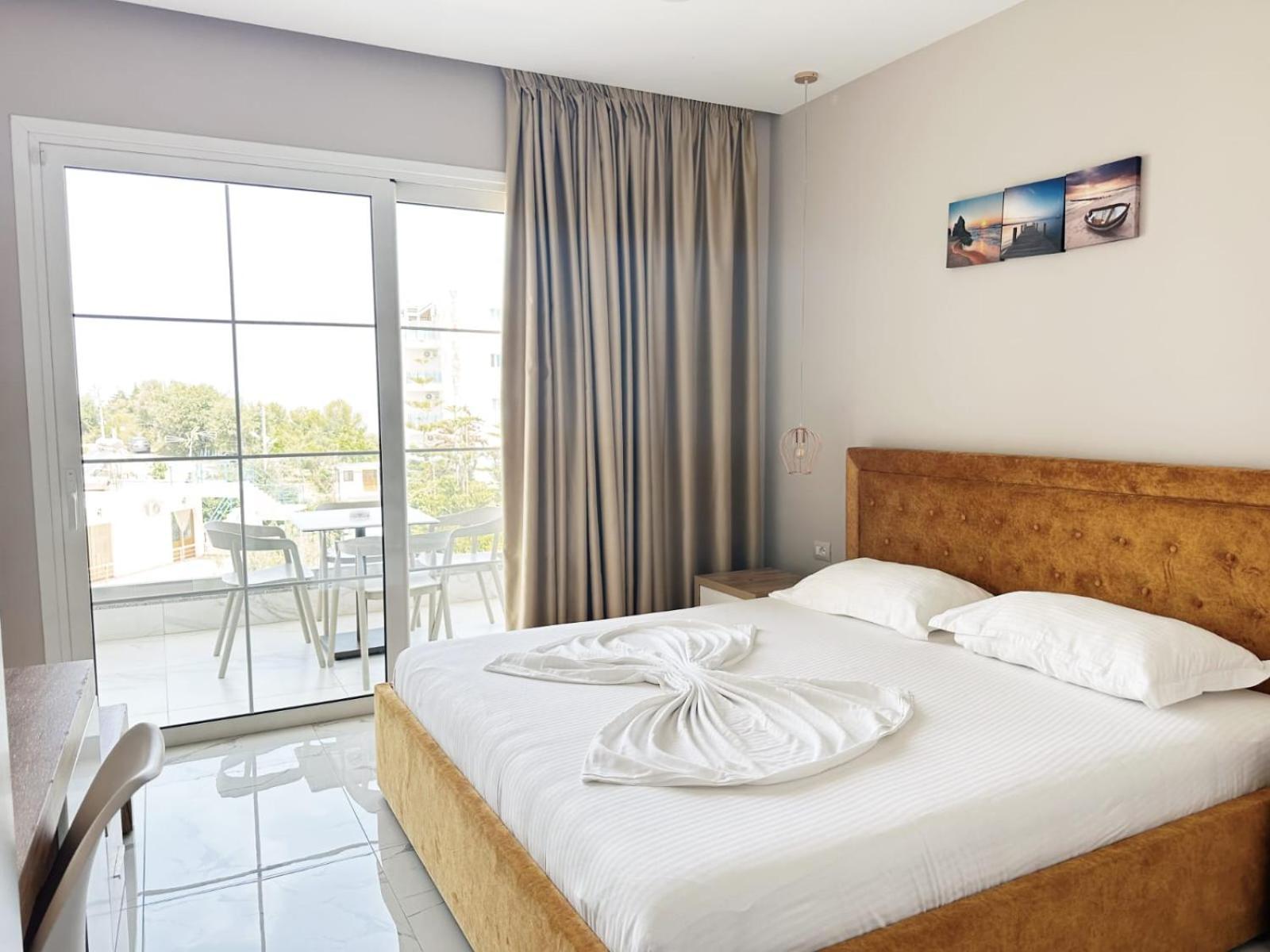 Hotel Ujvara Ksamil Buitenkant foto