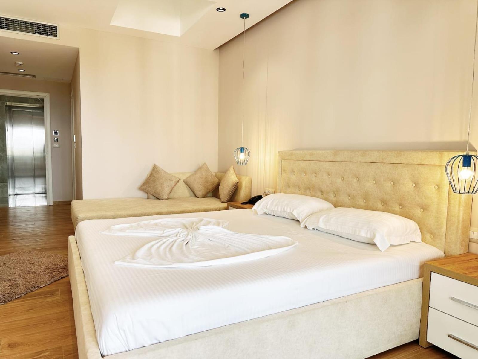 Hotel Ujvara Ksamil Buitenkant foto