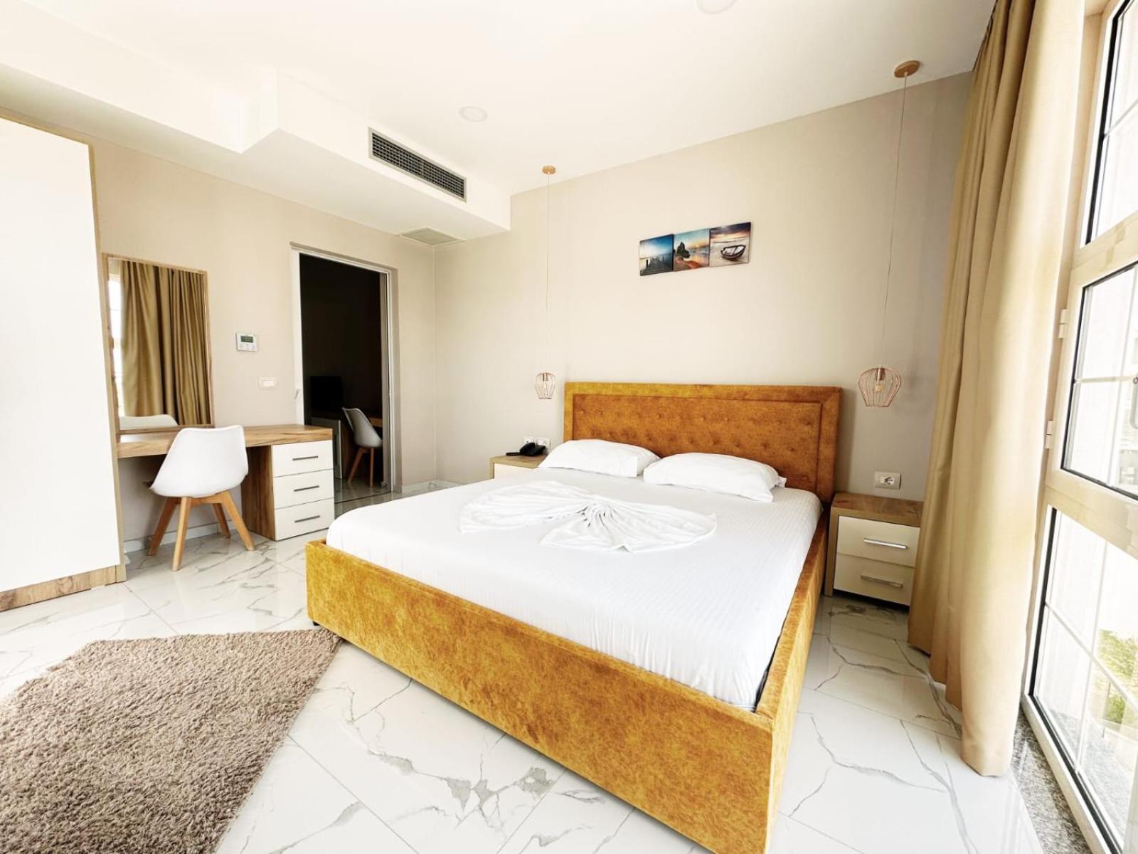 Hotel Ujvara Ksamil Buitenkant foto