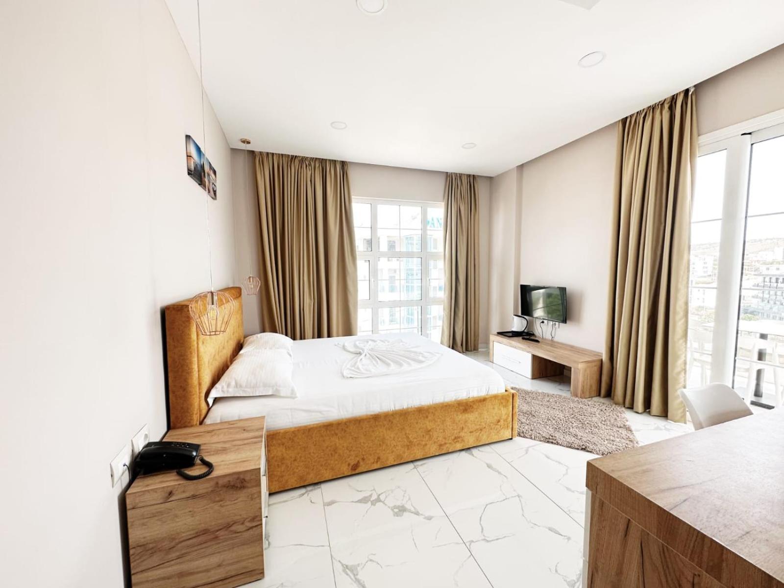 Hotel Ujvara Ksamil Buitenkant foto